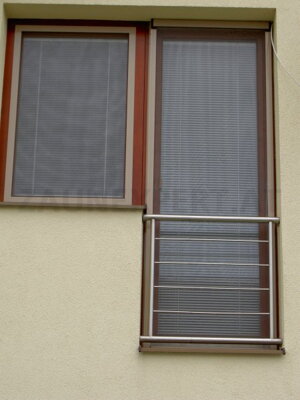 Französischer Balkon aus Niro / Edelstahl / AISI 304 Waagerechte Stäbe  Breite 150 cm Höhe 100 cm  Stäbe 12 mm, Handlauf 33,3 mm